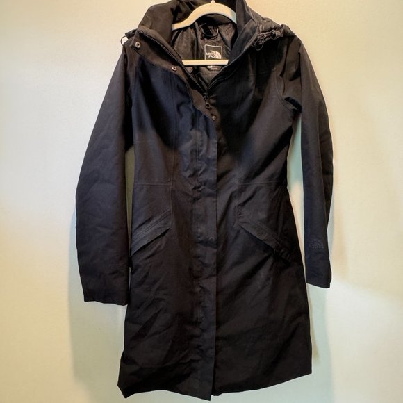 The North Face lightweight waterproof HyVent jacket Small - Picture 3 of 15